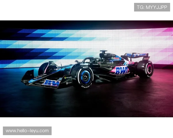 F1赛季新车发布引发关注 热门车队更换车手布局备战新挑战 F1赛季新车发布引发关注 热门车队更换车手布局备战新挑战
