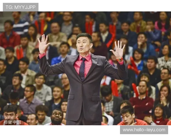 中国男篮备战世界杯 主帅杜锋强调团队协作与进攻多样化