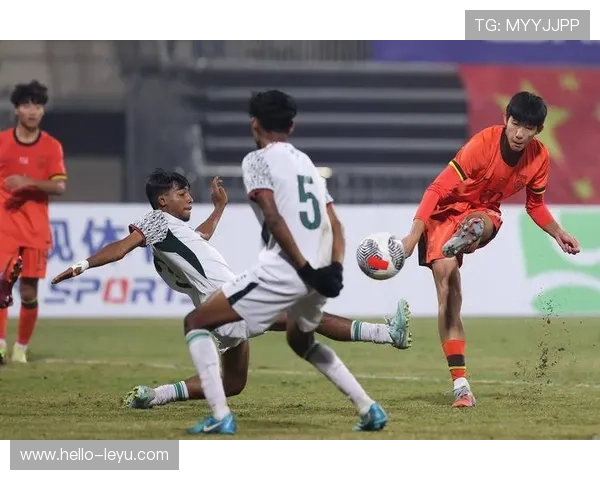 国足冲击亚洲杯资格赛全力备战新赛季战术调整引关注 国足冲击亚洲杯资格赛全力备战新赛季战术调整引关注