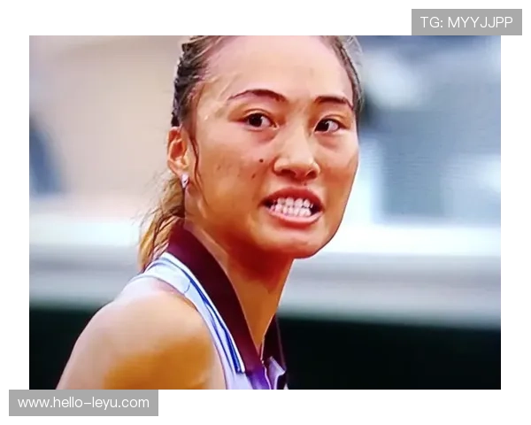 最新网球赛事回顾：世界排名前十选手激烈对决 谁将登顶成为新一代王者